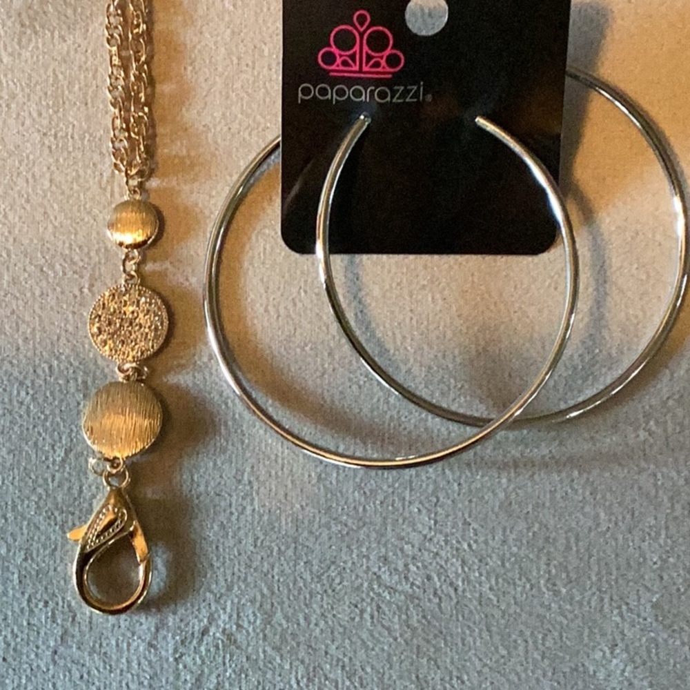 Paparazzi lanyard bundle & large hoop earrings - Picture 2 of 4